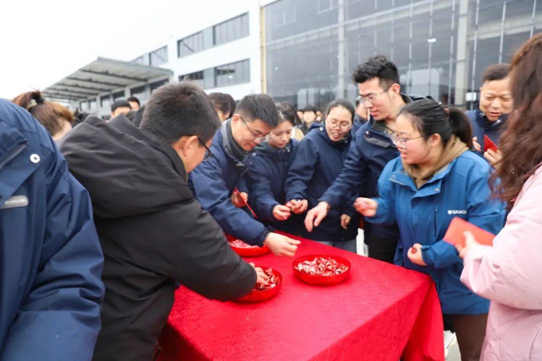 嵊州市副市长郭伟锋先生为板川送上新春祝福！板川智慧厨房数字化工业园喜迎2024年开门红！